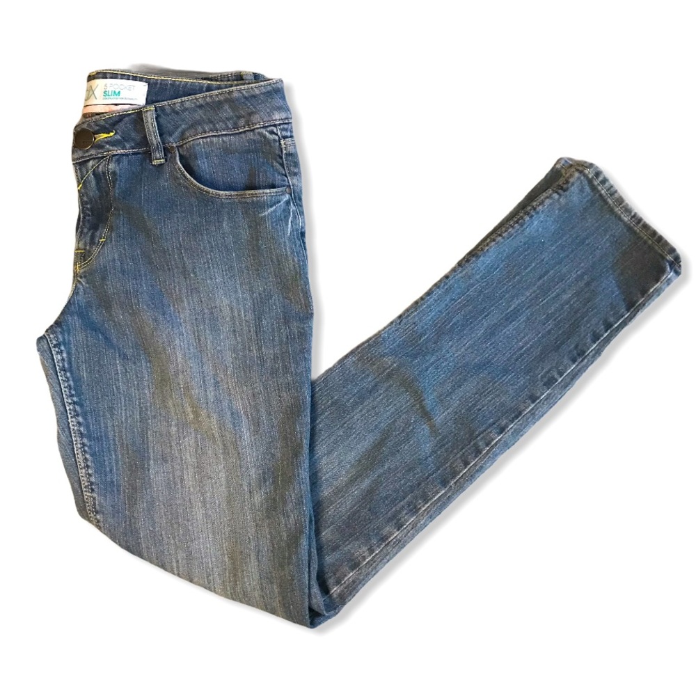 5/$20 SALE ✨ MATIX Slim 5 Pocket Skinny Jean in Medium Light Wash